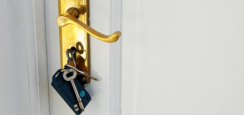 Broken Door Key Extraction in San Bruno, CA